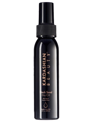 Сухое масло  Kardashian Beauty hair by Chi Black Seed Dry Oil 1790 руб. Ким Кардашьян вместе  с сестрами запустила...