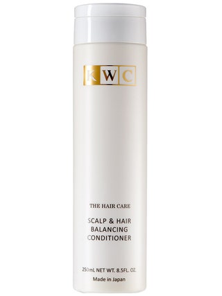 Восстанавливающий  KWC Scalp  Hair Balancing Conditioner 1300 руб. Японская марка KWC которую мы любим за эффективные...