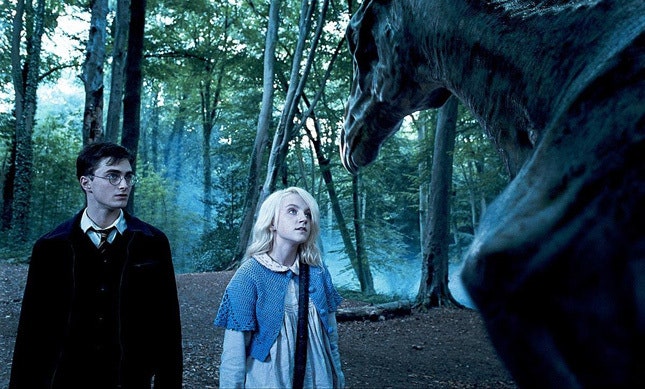 «Фантастические звери и места их обитания» Эдди Редмэйн в роли волшебника из мира Гарри Поттера