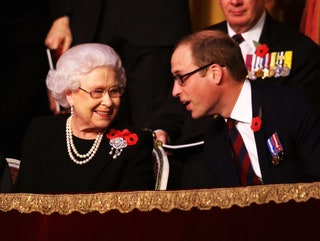 Королева Елизавета II и принц Уильям