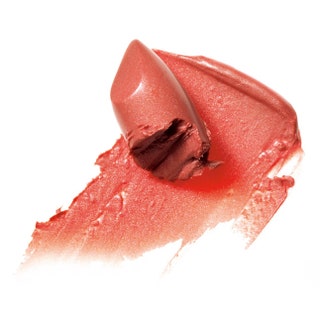 Помада KissKiss 302 Romantic Kiss 1990 руб. Guerlain