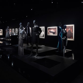 Mademoiselle Privé: открытие выставки Chanel в Лондоне