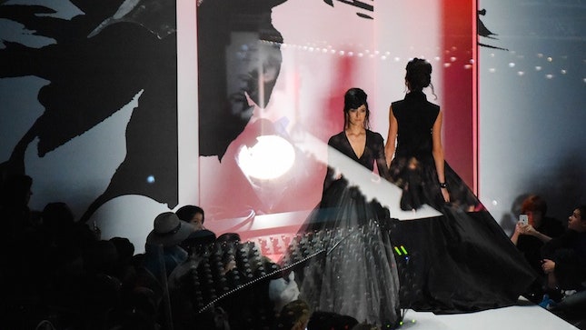Онлайнтрансляция показов MercedesBenz Fashion Week Russia 2125 октября 2015 года
