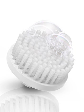 Щеточка для тщательного очищения. Она входит в базовый комплект Braun Face и глубоко очищает поры на лице.
