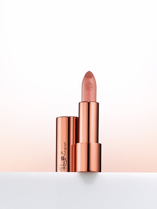 Rosie for Autograph помада Lipstick. Выйдет 12 различных оттенков но Lady Rose — фаворит Рози.