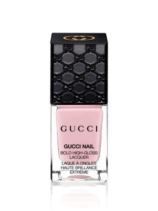 Глянцевый лак для ногтей Bold HighGloss Nail Lacquer тон Pink Lotus Gucci.