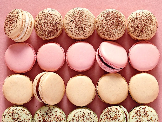 Vive la France: пирожные макароны Ladurée теперь в России