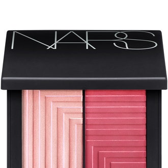 Двойной эффект: румяна Dual-Intensity от Nars