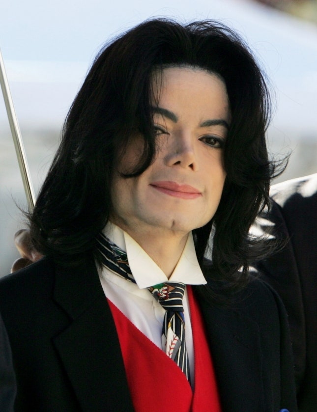 Богатое наследие Майкл Джексон Мэрилин Монро Боб Марли и другие в рейтинге Forbes