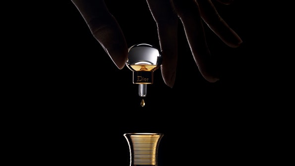 Игра воображения аромат Jadore Touche de Parfum от Dior