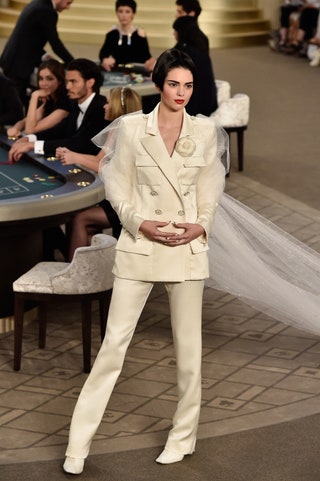 Шоу Chanel Haute Couture осеньзима 20152016