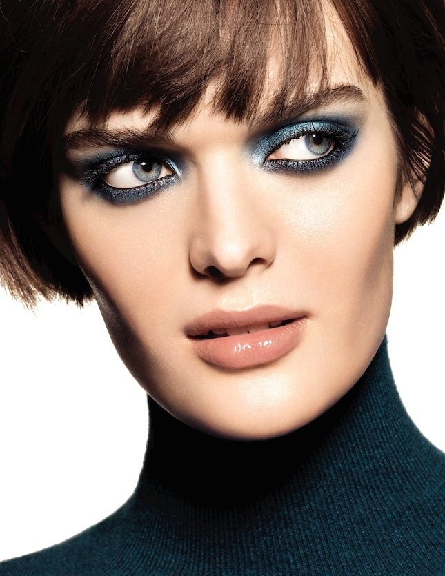 Blue Rhythm de Chanel коллекция макияжа в синих тонах