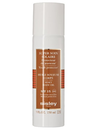 Солнцезащитное масло Sisley Silky Body Oil SPF 15 11 850 руб. UVA и UVB помогает коже противостоять фотостарению....