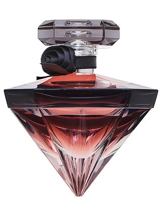 Восточно гурманский Lancôme La Nuit Trsor EDP 75 мл 6399 руб. А вот целая корзина десертов Клубника и груша маракуйя и...