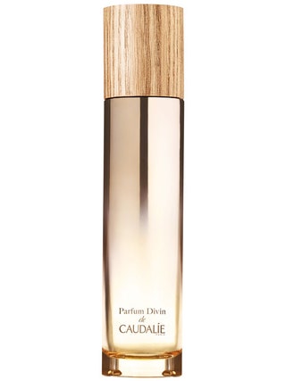 Caudalie  EDT Parfum Divin 50 мл 2925 руб. Розы с розовым перцем и ва нилью  то ли десерт то ли лето  в Марокко.