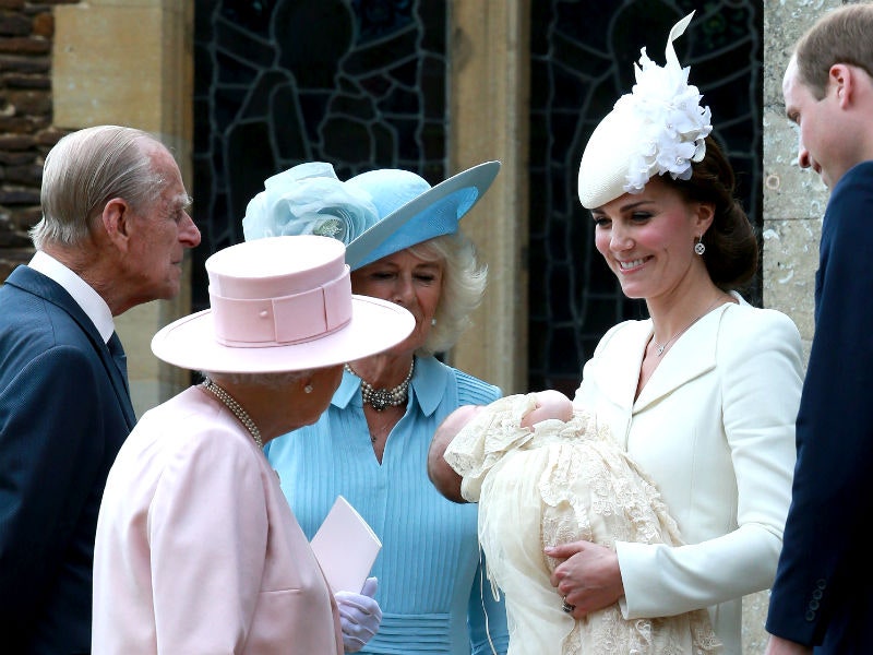 Фото с крестин принцессы Шарлотты дочери Кейт Миддлтон и принца Уильяма |Allure