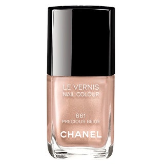 Лак для ногтей Le Vernis 661 Precious Peige 1694 руб. Chanel