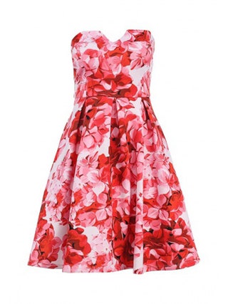 Платье Dorothy Perkins 5590 руб. Красные цветы  единственные растения которые модельеры жаловали в своих коллекциях.