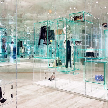 Series 3: открытие выставки Louis Vuitton в Лондоне