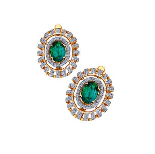 Серьги из золота с бриллиантами и изумрудами 95thinsp990 руб. SOKOLOV.