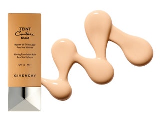 Легкий тонирующий бальзам Teint Couture Balm SPF 15 около 1700 руб. Givenchy.