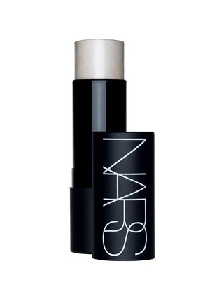 Хайлайтер в стике Nars The Multiple. Хайлайтер сразу стал бестселлером марки. Он дает мягкое свечение и легко наносится....