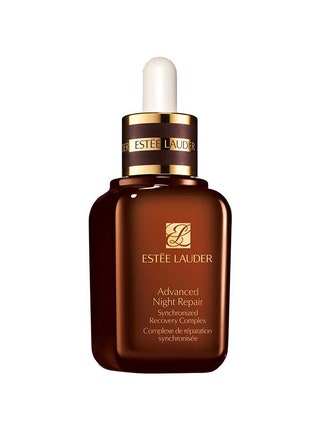 Сыворотка Advanced Night Repair Este Lauder. Несколько капель сыворотки распределите по лицу и ложитесь спать. Наутро из...