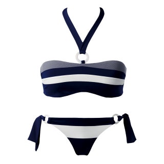 Бра 2300 руб. и трусы 1500 руб. все Calzedonia.