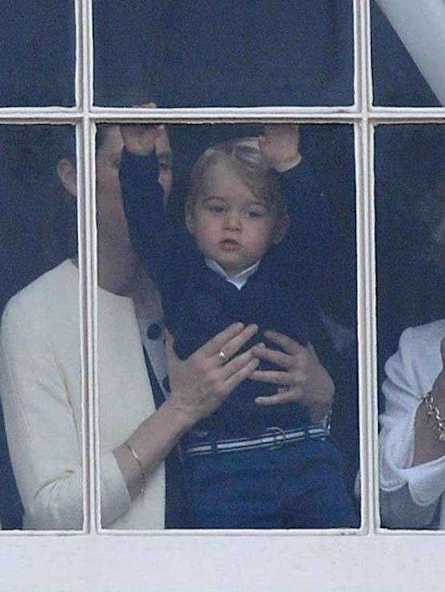 Точная копия удивительное сходство принца Джорджа с отцом принцем Уильямом