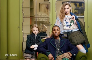 Фаррелл Уильямс Кара Делевинь и Хадсон Кроэниг для Chanel.