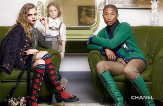 Фаррелл Уильямс Кара Делевинь и Хадсон Кроэниг для Chanel.