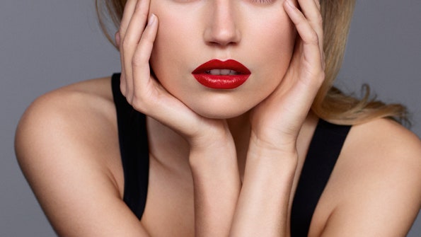 Во власти цвета новая коллекция помад Joli Rouge от Clarins