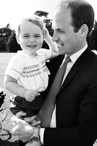 Принц Уильям с сыном Георгом.