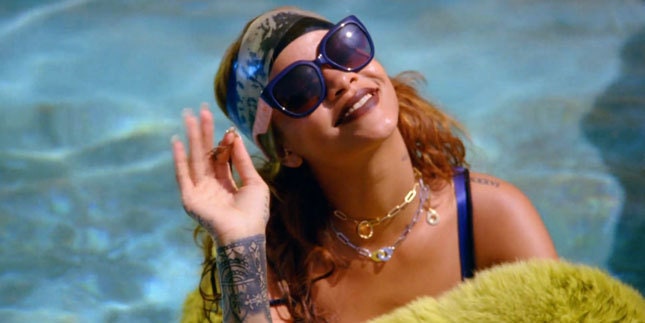 Клип Рианны на песню Bitch Better Have My Money кадры и видео | Glamour