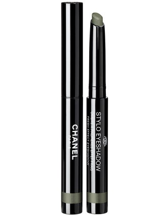 Карандаштени для век Stylo Eyeshadow Olivine Chanel.
