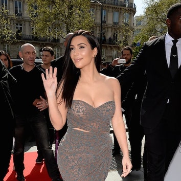 Kardashian Beauty Hair: Ким Кардашьян представила линию средств для волос в Париже