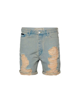 Шорты 7500 руб. Calvin Klein Jeans.