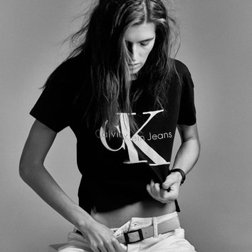 Игра на раздевание: Дарья Малыгина в эксклюзивной съемке Calvin Klein Jeans & Underwear