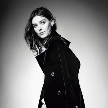 New Normal: российская модель Кати Нешер для Giorgio Armani осень 2015