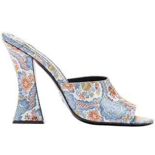 Prada парча цена по запросу.