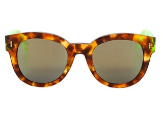 Солнцезащитные очки Fendi 18thinsp700 руб.