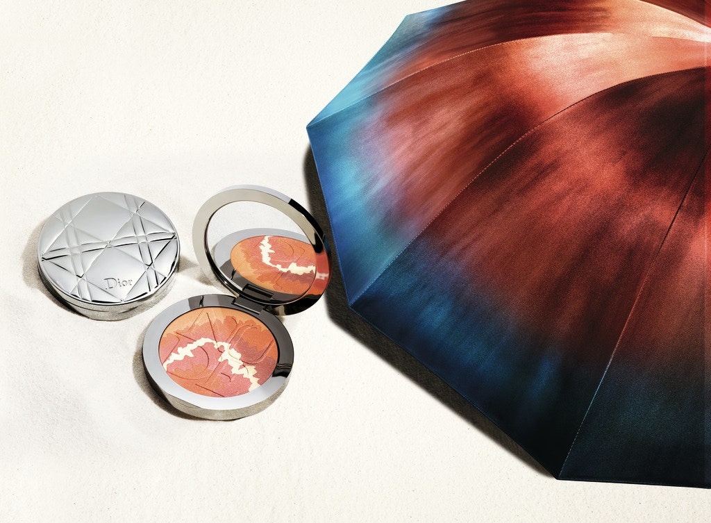 Блики солнца лимитированная коллекция Tie Dye от Dior