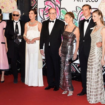 Bal de la Rose 2015: Карл Лагерфельд и княжеская семья Монако на благотворительном вечере