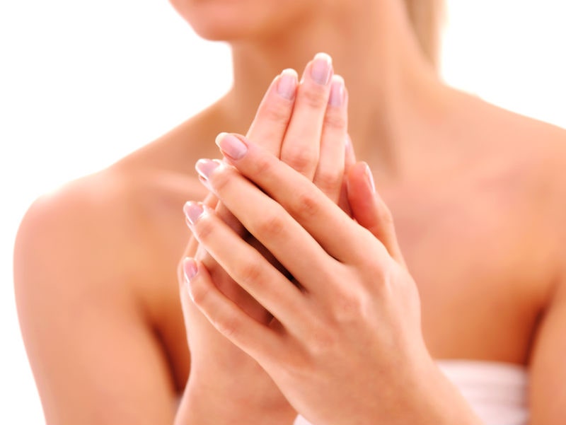Лучшие средства для ухода за кожей рук от La Prairie Payot Clinique Shiseido La Mer | Allure