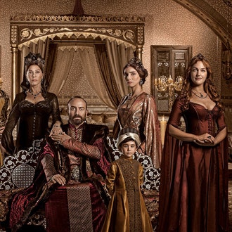 Герои сериала "Великолепный век" на экране и в жизни
