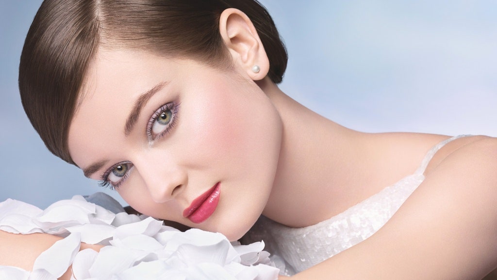 Chanel Le Blanc лимитированная коллекция макияжа с оттенками розы и сиянием жемчуга | Allure