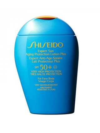 Солнцезащитный антивозрастной лосьон Expert Sun SPF50 Shiseido.
