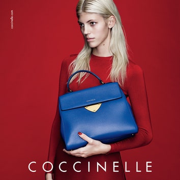 Такая разная: коллекция сумок Coccinelle весна&#8211;лето 2015
