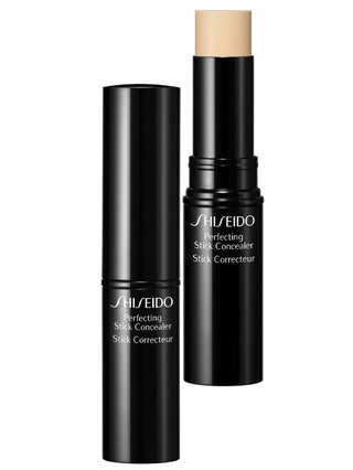 Корректорстик Perfecting Stick Shiseido.