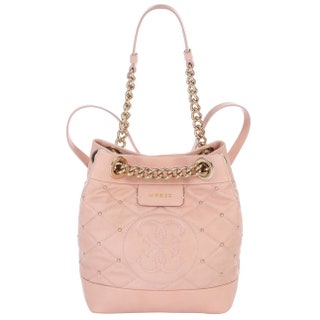 Guess 7125 руб.